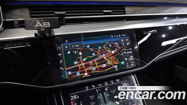 Audi A8 2023 — фото 15 из 20