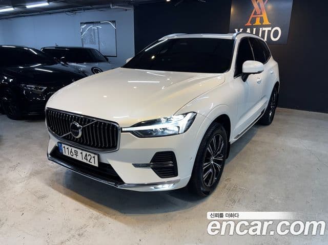 Volvo XC60 2022 — Şəkil 1/18