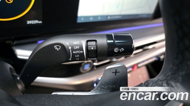 Hyundai Grandeur 2023 — ფოტო 15/20