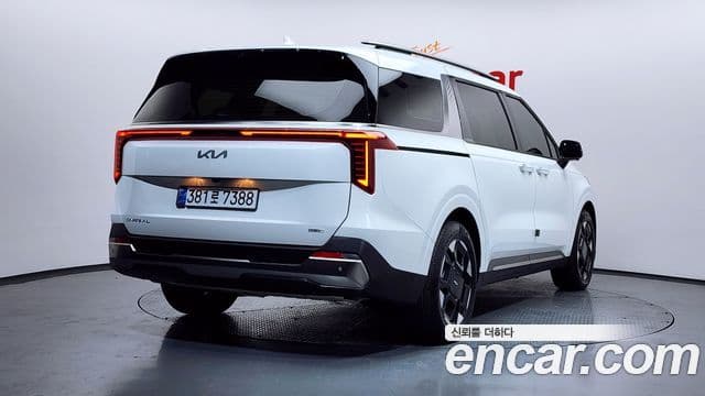 Kia Carnival 2024 — ფოტო 2/20