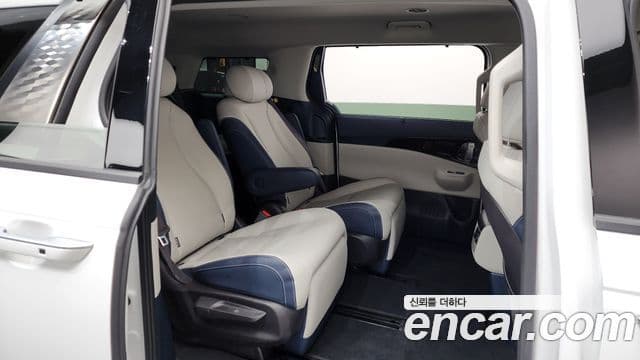 Kia Carnival 2024 — ფოტო 12/20