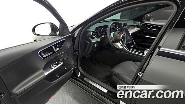 Mercedes-Benz C-Class 2024 — ფოტო 11/20