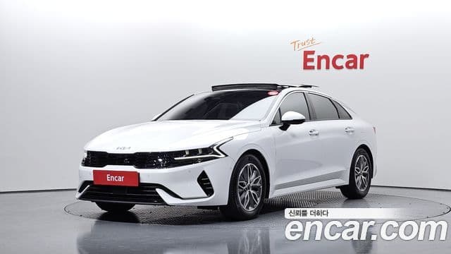 Kia K5 2023 — Şəkil 1/20