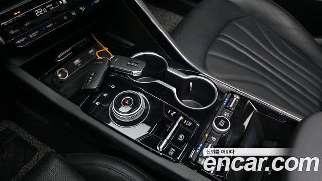 Kia K5 2023 — Şəkil 9/20