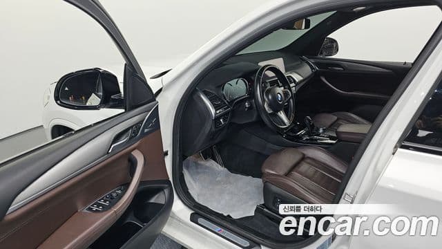 BMW X3 2018 — Şəkil 10/20