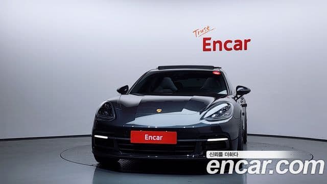 Porsche Panamera 2018 — Şəkil 11/20