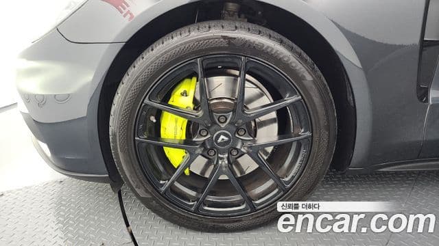 Porsche Panamera 2018 — Şəkil 7/20
