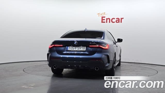 BMW 4 Series 2021 — ფოტო 8/20