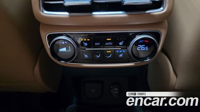 Genesis GV80 2020 — ფოტო 19/20
