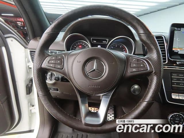 Mercedes-Benz GLS-Class 2019 — ფოტო 7/20