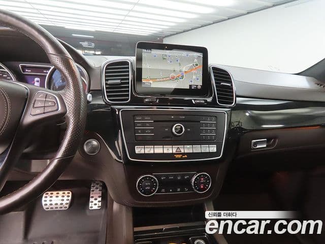 Mercedes-Benz GLS-Class 2019 — ფოტო 9/20