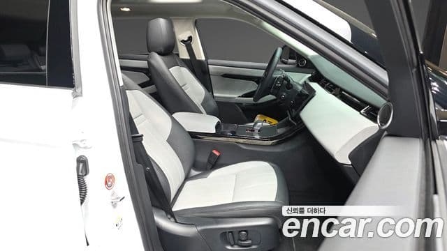 Land Rover Range Rover Evoque 2025 — ფოტო 11/20