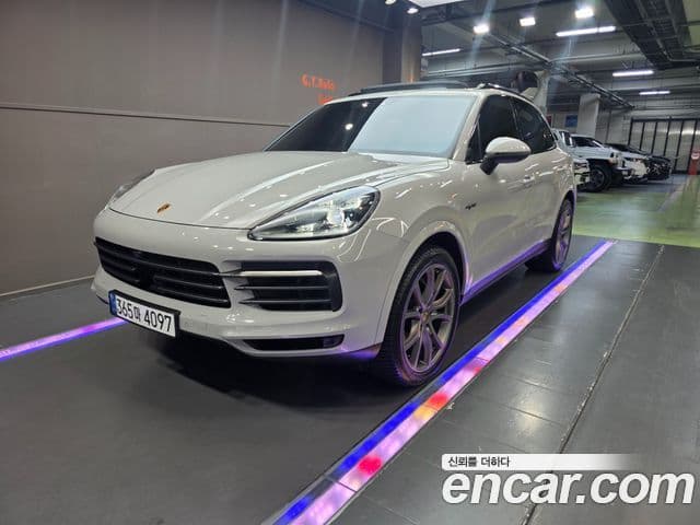 Porsche Cayenne 2023 — Şəkil 9/20