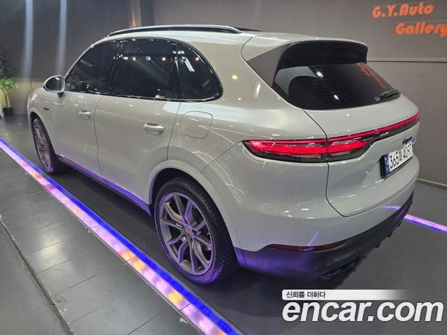 Porsche Cayenne 2023 — Şəkil 1/20