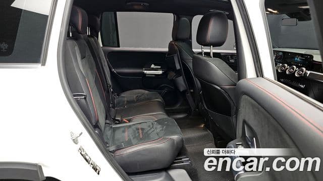 Mercedes-Benz GLB-Class 2021 — ფოტო 12/20