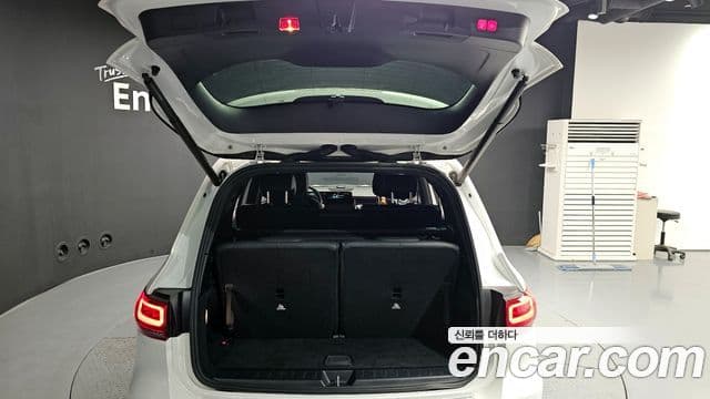 Mercedes-Benz GLB-Class 2021 — ფოტო 20/20