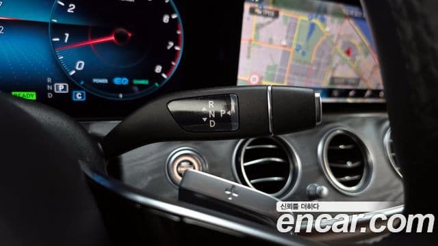 Mercedes-Benz E-Class 2023 — Şəkil 9/20