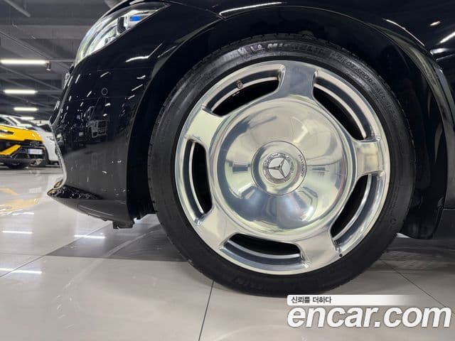 Mercedes-Benz S-Class 2021 — ფოტო 16/19