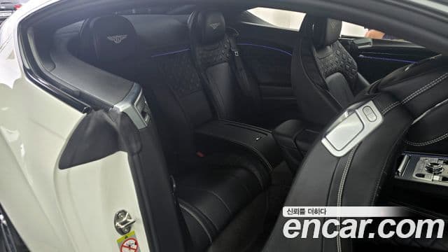 Bentley Continental GT 2019 — Şəkil 12/20