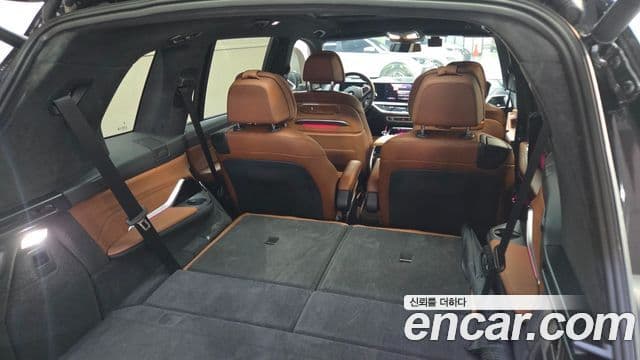BMW X7 2023 — ფოტო 12/20