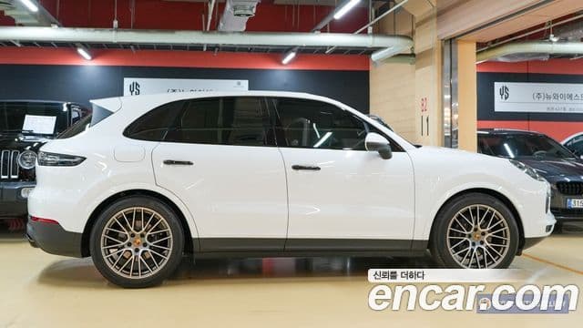 Porsche Cayenne 2023 — Şəkil 5/20