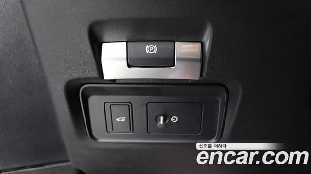Land Rover Range Rover Evoque 2022 — ფოტო 19/20