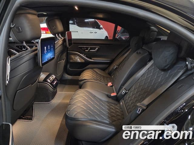 Mercedes-Benz S-Class 2022 — ფოტო 15/20