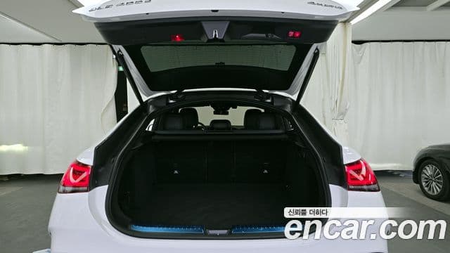 Mercedes-Benz GLE-Class 2022 — ფოტო 20/20
