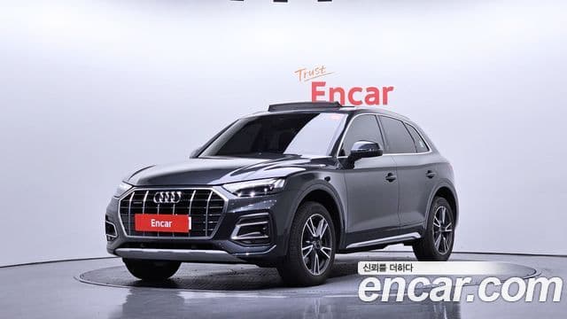 Audi Q5 2021 — ფოტო 1/20