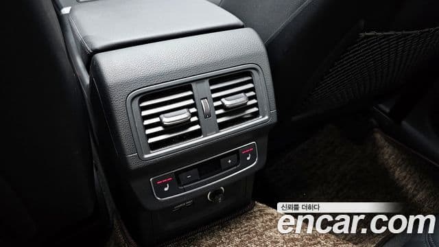 Audi Q5 2021 — ფოტო 18/20