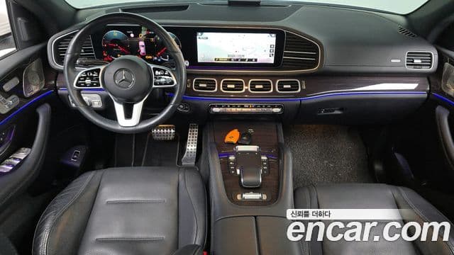 Mercedes-Benz GLE-Class 2021 — ფოტო 9/20