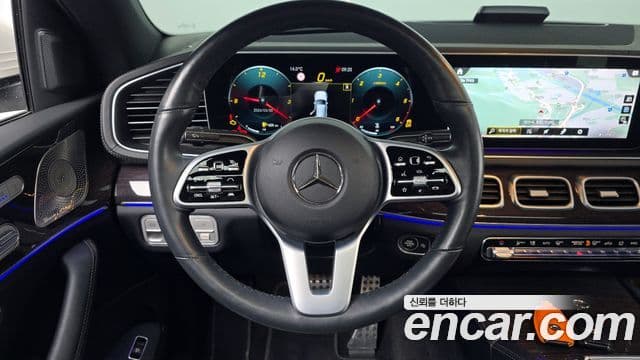 Mercedes-Benz GLE-Class 2021 — ფოტო 12/20