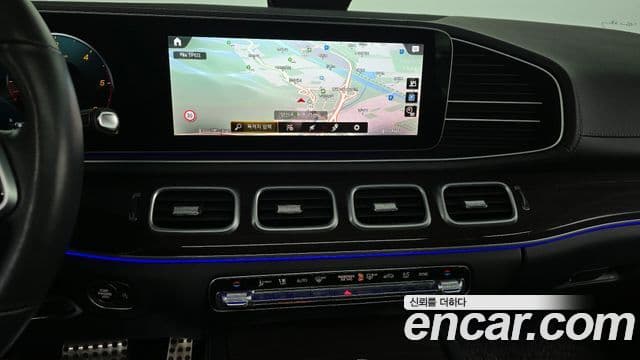 Mercedes-Benz GLE-Class 2021 — ფოტო 15/20