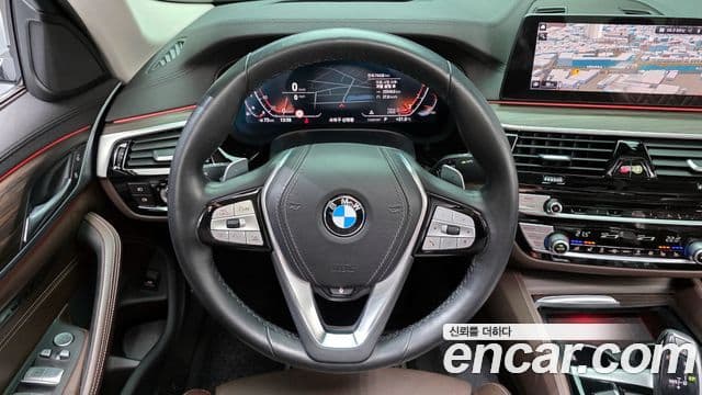 BMW 5 Series 2020 — Şəkil 13/20