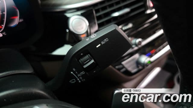 BMW 5 Series 2020 — Şəkil 17/20