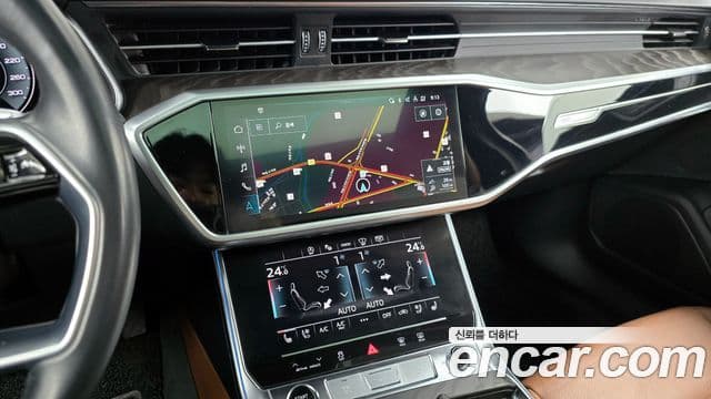 Audi A6 2023 — ფოტო 14/20