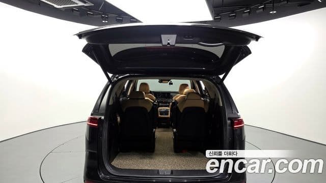 Kia Carnival 2021 — Şəkil 20/20