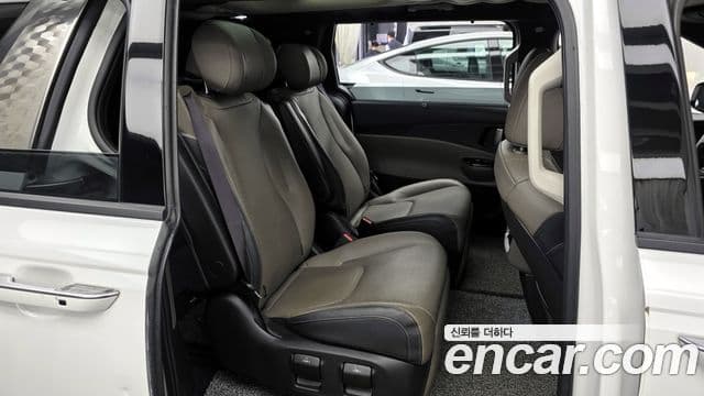 Kia Carnival 2024 — Şəkil 12/20
