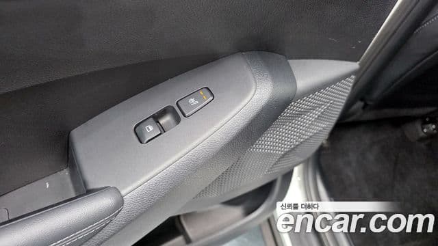 Kia Seltos 2019 — фото 17 из 20