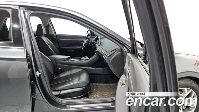 Hyundai Sonata Hybrid 2021 — ფოტო 9/20