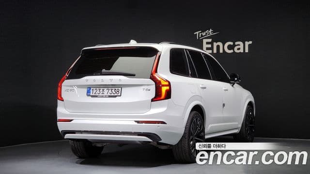 Volvo XC90 2025 — Фото 2/20