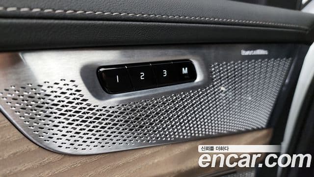 Volvo XC90 2025 — Фото 16/20