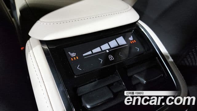 Volvo XC90 2025 — Фото 19/20