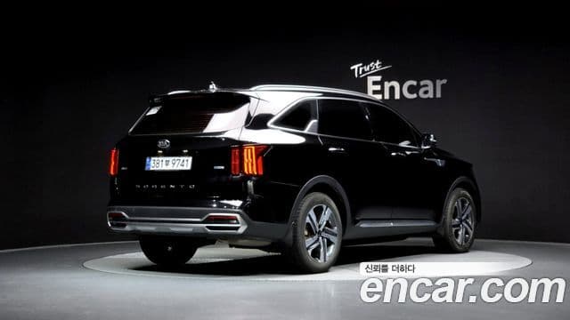 Kia Sorento 2021 — Фото 2/20