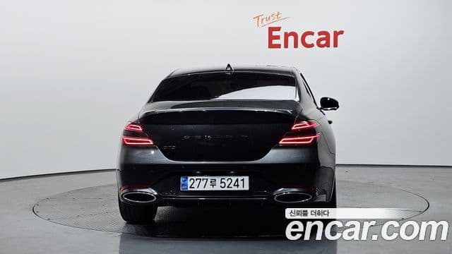 Genesis G70 2023 — ფოტო 4/20