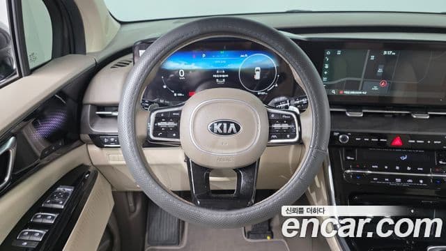 Kia Carnival 2021 — Фото 13/20