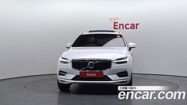 Volvo XC60 2019 — ფოტო 3/20
