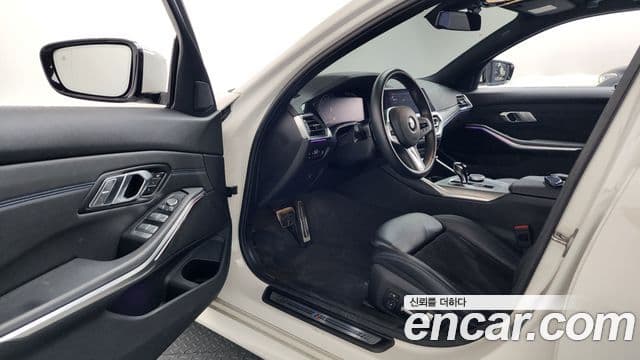 BMW 3 Series 2021 — ფოტო 10/20