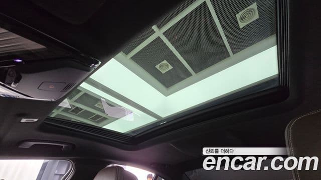 BMW 5 Series 2020 — ფოტო 18/20