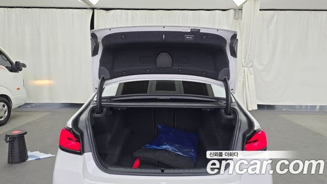 BMW 5 Series 2020 — ფოტო 20/20